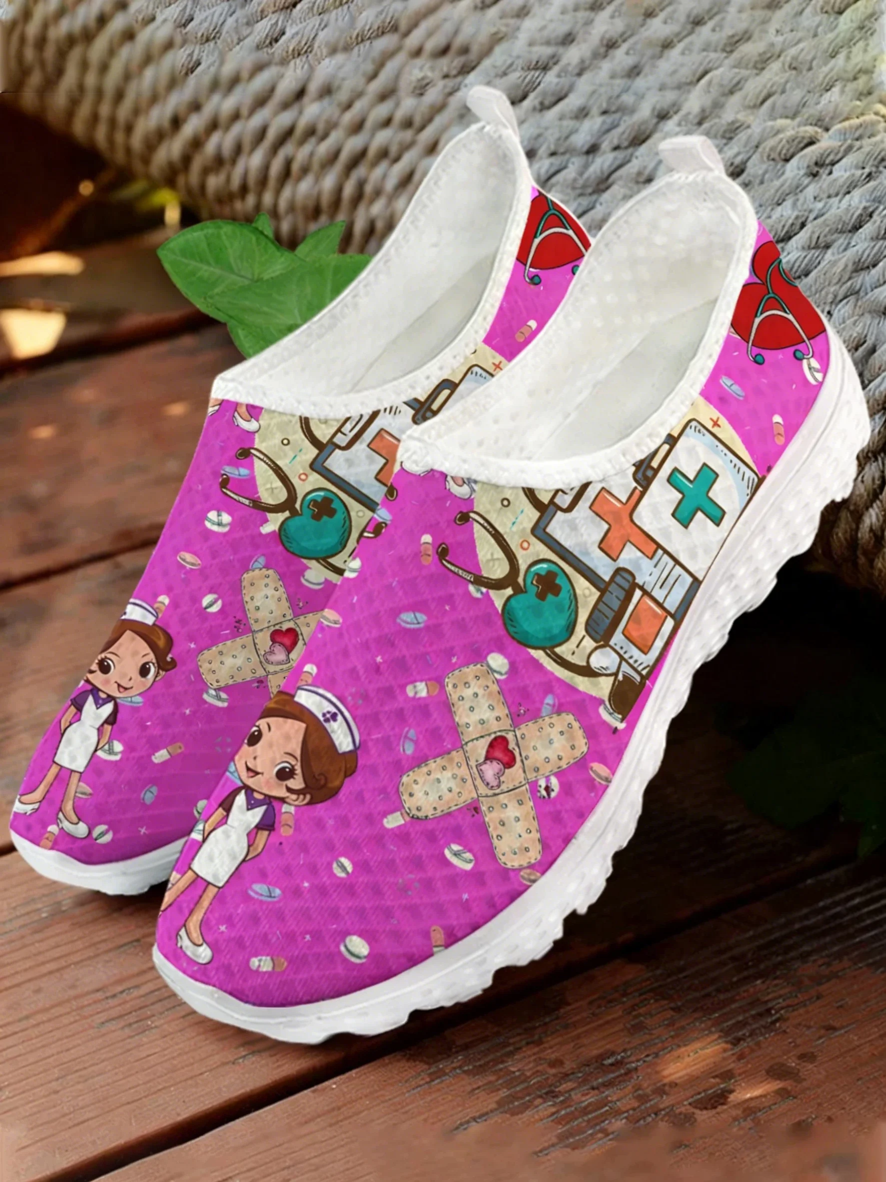 حذاء رياضي عالي الجودة بطبعة ط - مراجعة Women Shoes Tennis وسعره