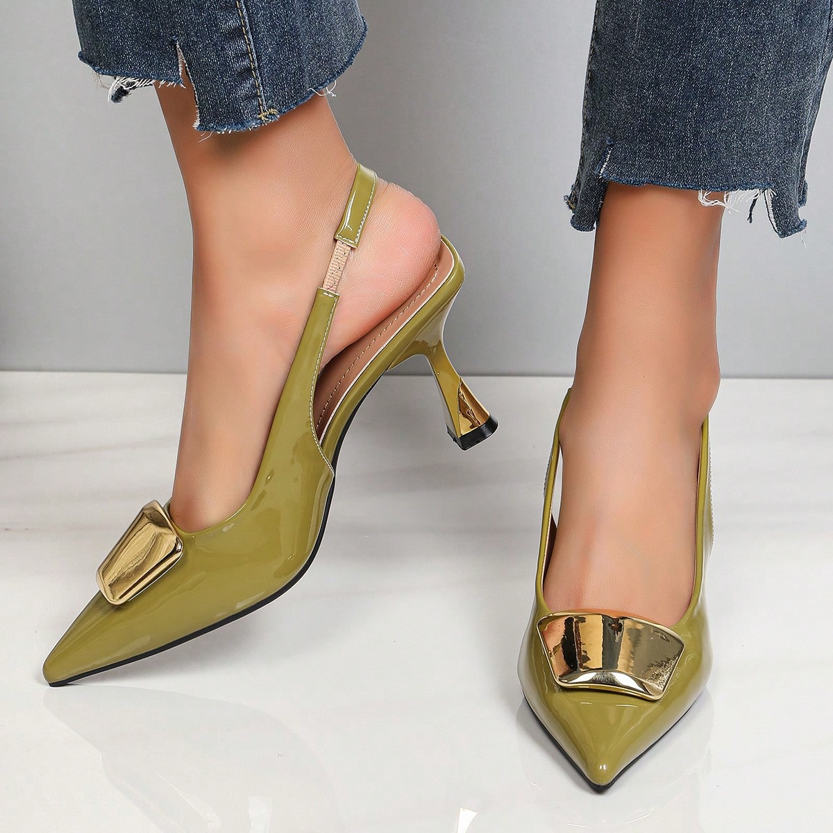 أحذية نسائية أنيقة بكعب عالٍ و - مراجعة Women'S Shoes Clogs وسعره