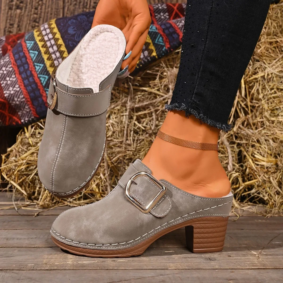 شباشب نسائية بكعب سميك، صنادل  - مراجعة Women'S Shoes Clogs وسعره
